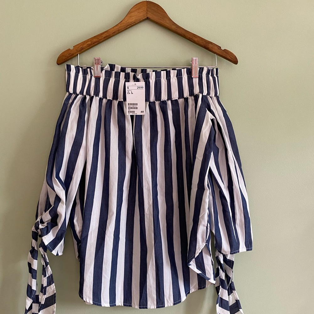 Off the shoulder striped h&m top